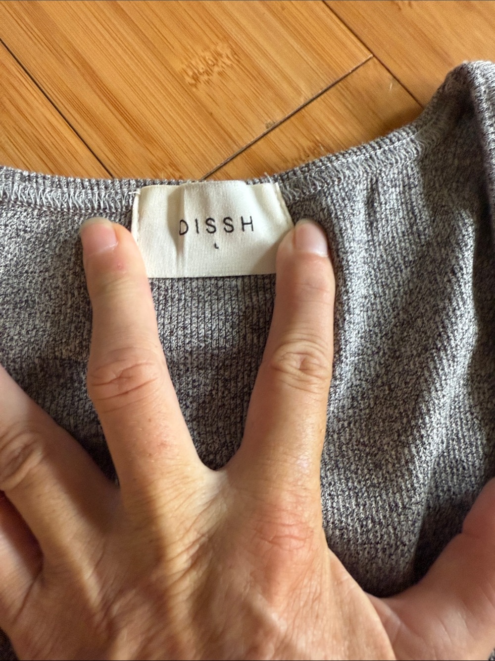 DISSH Gray Ribbed Scoop Neck Tank - Picture 2 of 2